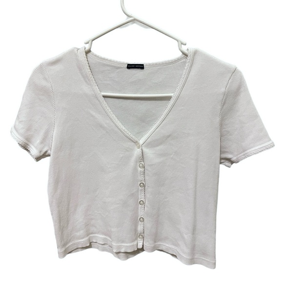 BRANDY MELVILLE v-neck white crop top - Picture 1 of 2